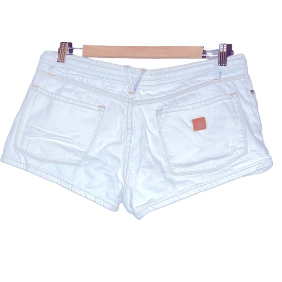 5/25$ ✨ Roxy Beach Denim Short - Picture 8 of 9